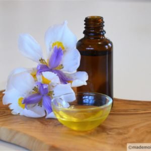 Face serums and massage oils